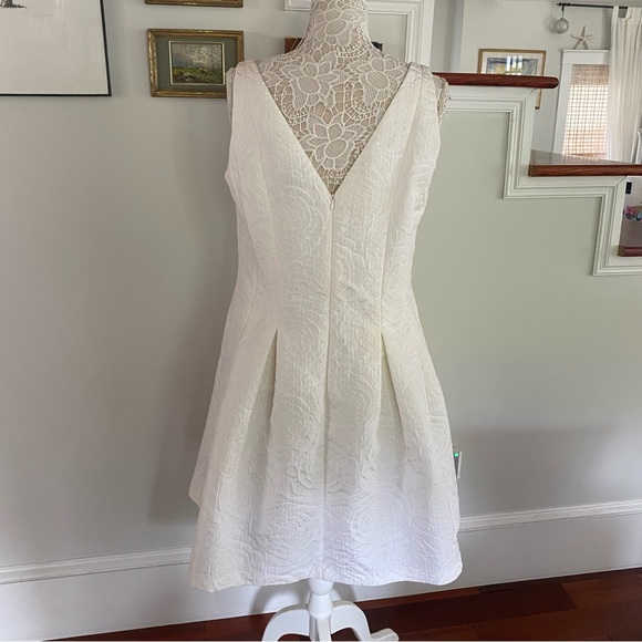 LAUREN RALPH LAUREN White Jacquard Vneck & back Dress Sz 16 - Picture 6 of 6